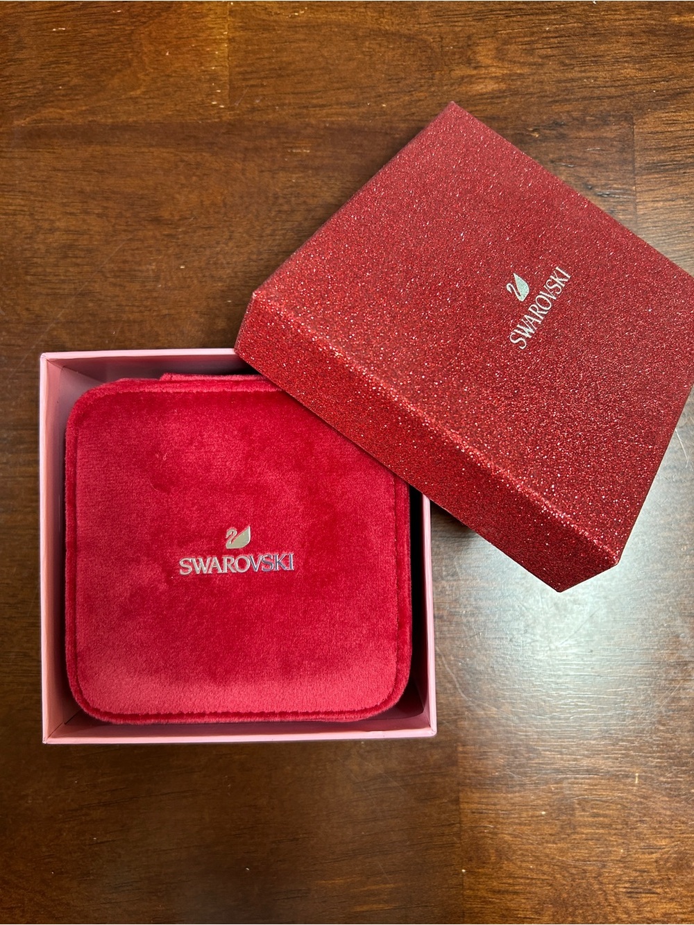 Swarovski Red Velvet Travel Jewelry Case w/ Original Gift Box NEW